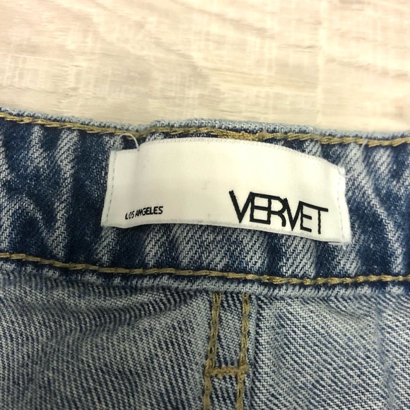 Vervet Casual Distressed Jeans - Picture 2 of 6